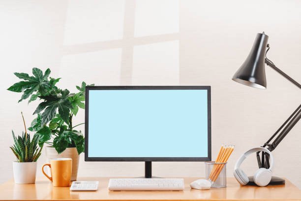 5 Desk Ideas For Your Home Office | HORNE