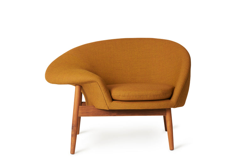 Fried Egg Lounge Chair - Warm Nordic - Chairs - Barnum 09/Smoked Oak - Left - Facing - HORNE