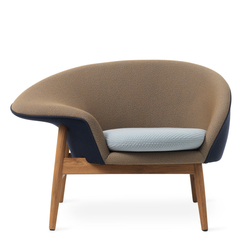 Fried Egg Lounge Chair - Warm Nordic - Chairs - Barnum 09/Smoked Oak - Left - Facing - HORNE