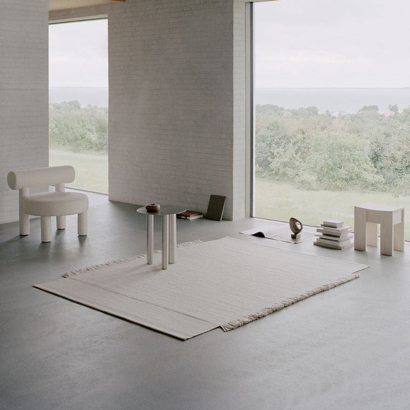 Silent Path rug in Ivory 170x240 (5.6' x 7.9')