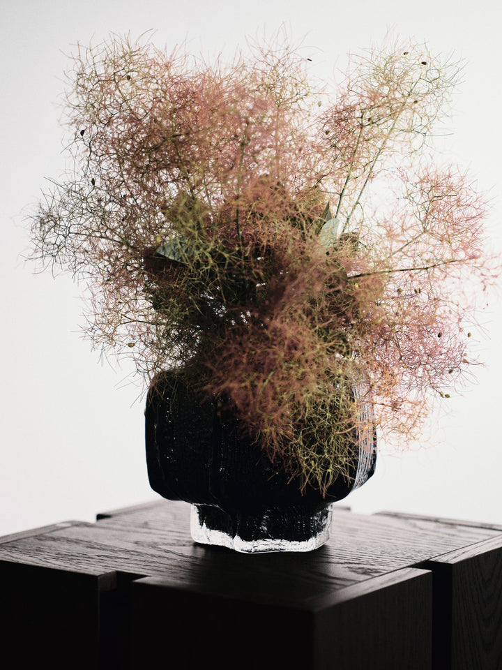 Mokuri Vase styled in a contemporary interior - Ferm Living 3