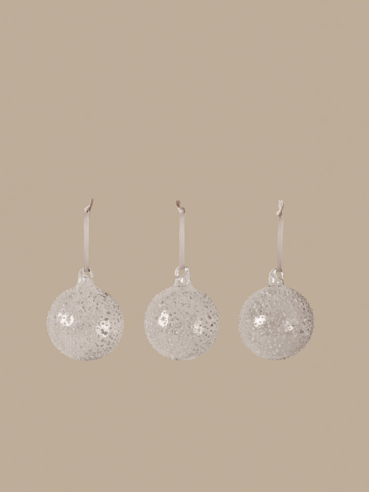 Flurry Glass Baubles - M / White alternate view - Ferm Living