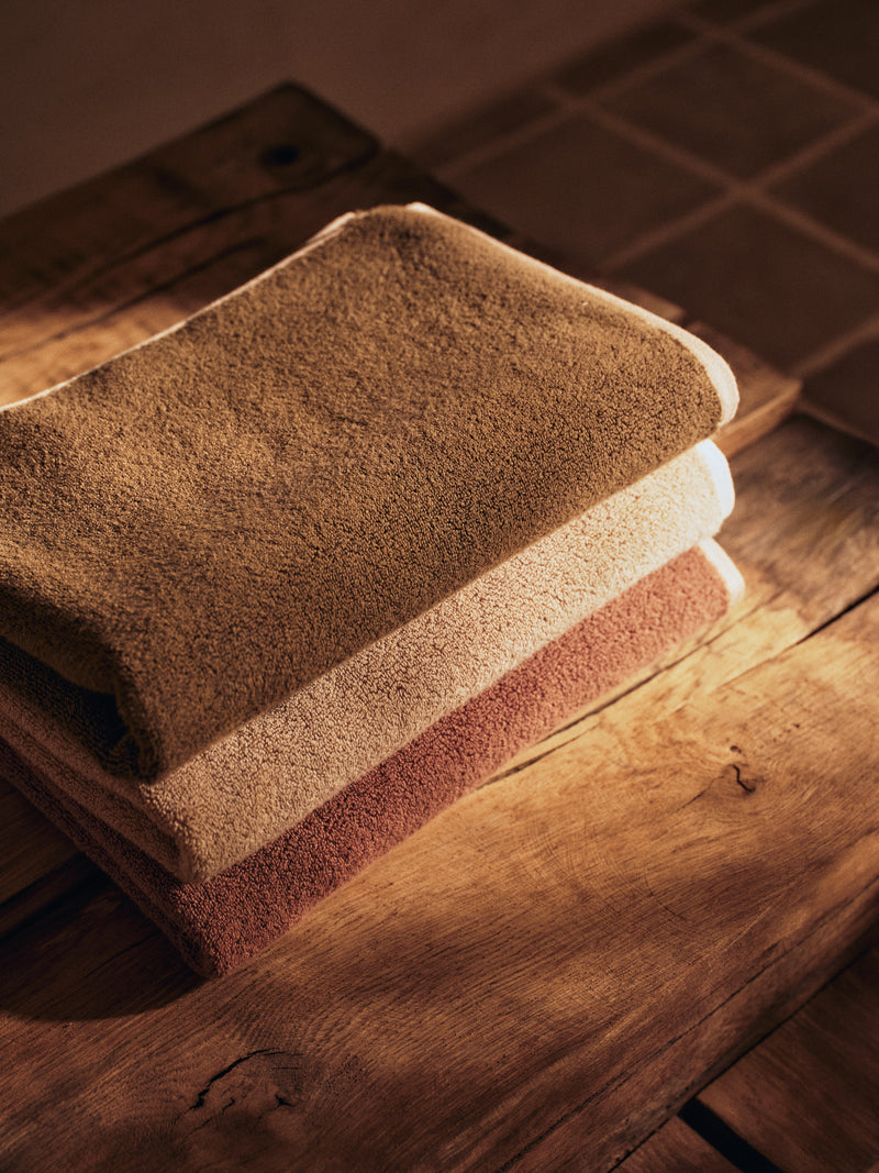 Ekko Hand Towel