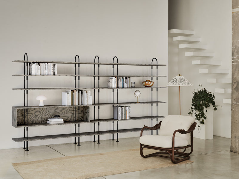 9602 Floor Lamp