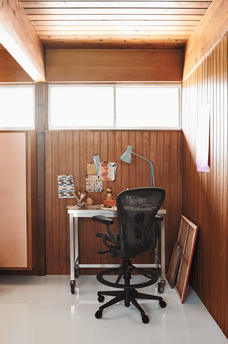 Aeron™  Stool - Counter Height