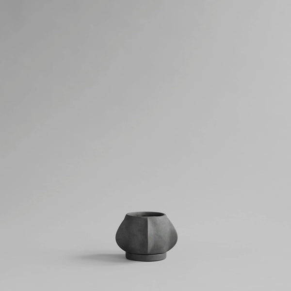 Arket Plant Pot - 101 Copenhagen Vases - Petit - Dark Grey - HORNE
