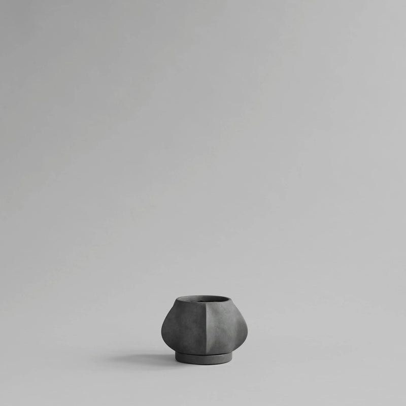 Arket Plant Pot - 101 Copenhagen Vases - Petit - Dark Grey - HORNE