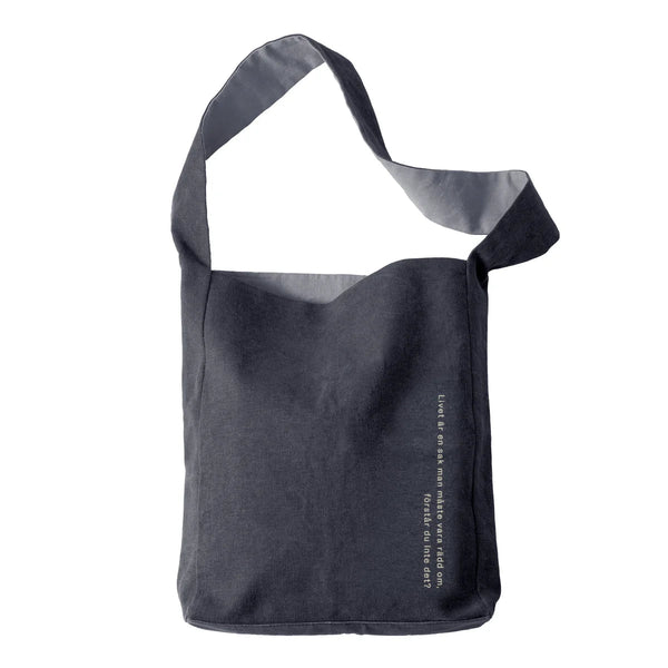 Astrid Lindgren Tote Bag - Design House Stockholm Bags - Navy (Livet är en sak man måste...) - HORNE
