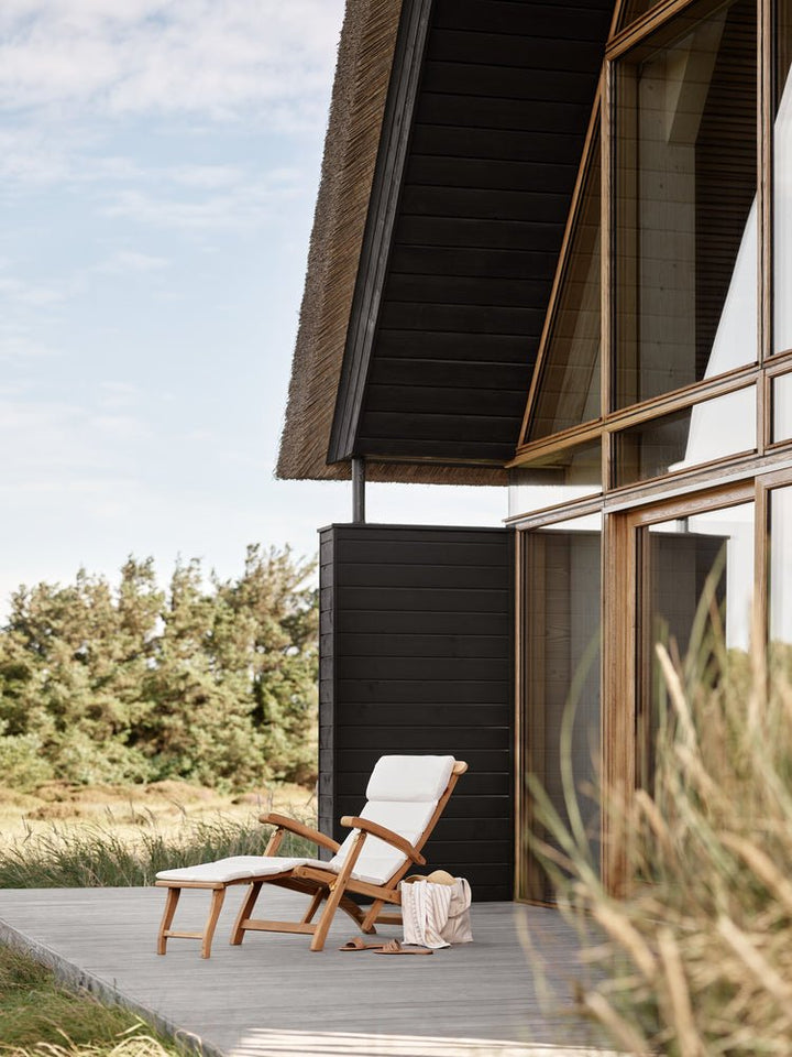 Barriere Deck Chair Cushion - Skagerak by Fritz Hansen - Outdoor Furniture - Charcoal - HORNE
