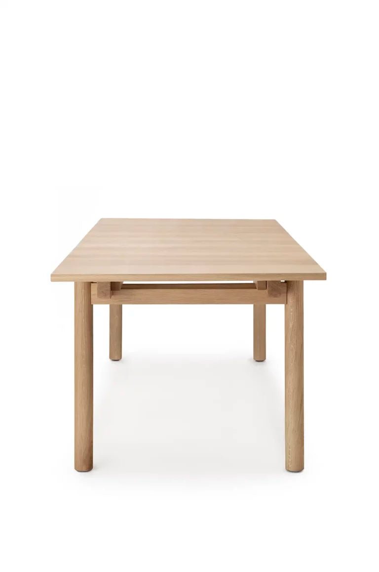 Basic Extendable Table - Straight - Nikari Tables + Desks - Natural Oiled Oak - HORNE