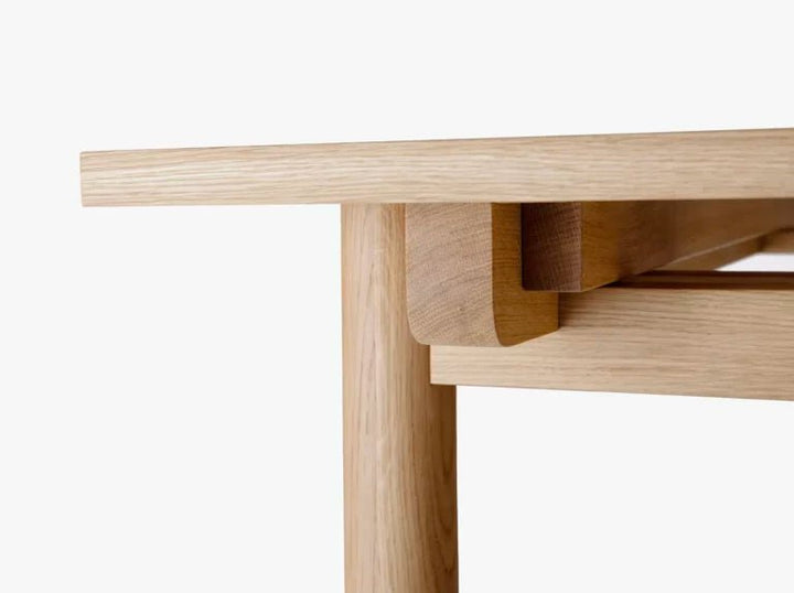 Basic Extendable Table - Straight - Nikari Tables + Desks - Natural Oiled Oak - HORNE
