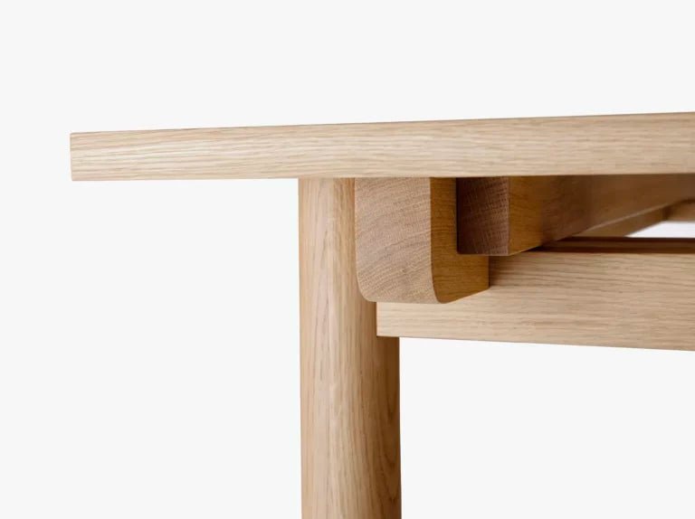 Basic Extendable Table - Straight - Nikari Tables + Desks - Natural Oiled Oak - HORNE