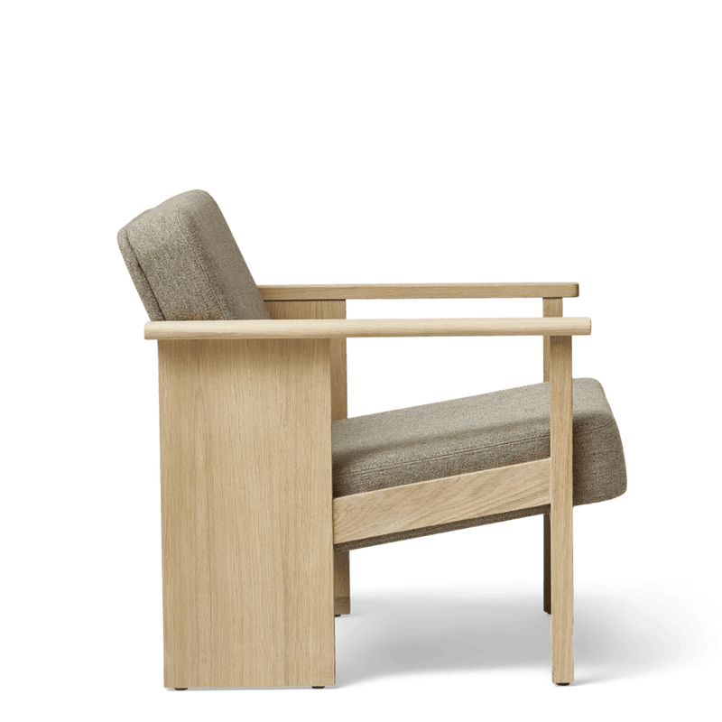 Block Lounge Chair - Form & Refine Chairs - Hallingdal 65 - Oak - HORNE