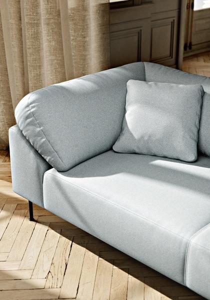 Collar open end right (arm left) in a styled interior - Woud