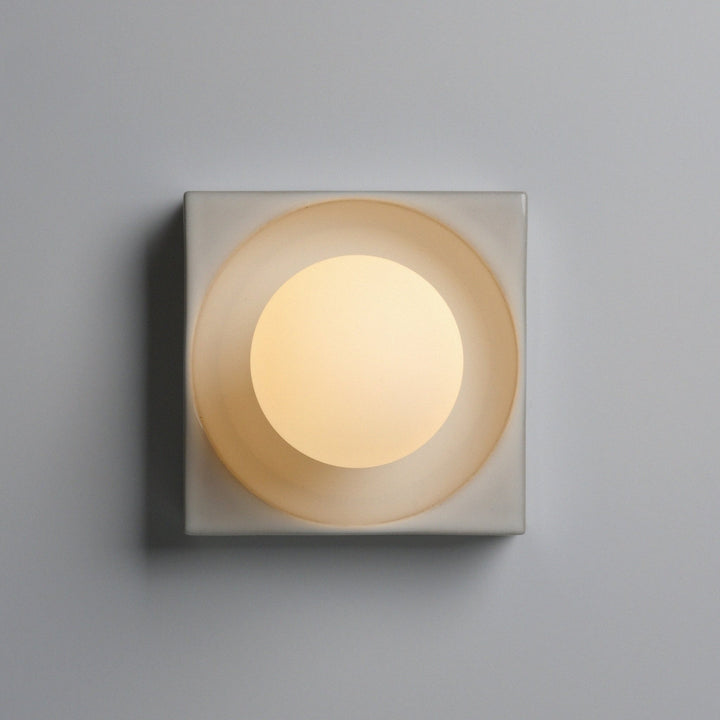 Cubic Sconce - Misewell Lamps - White Glossy - Plug - in - HORNE