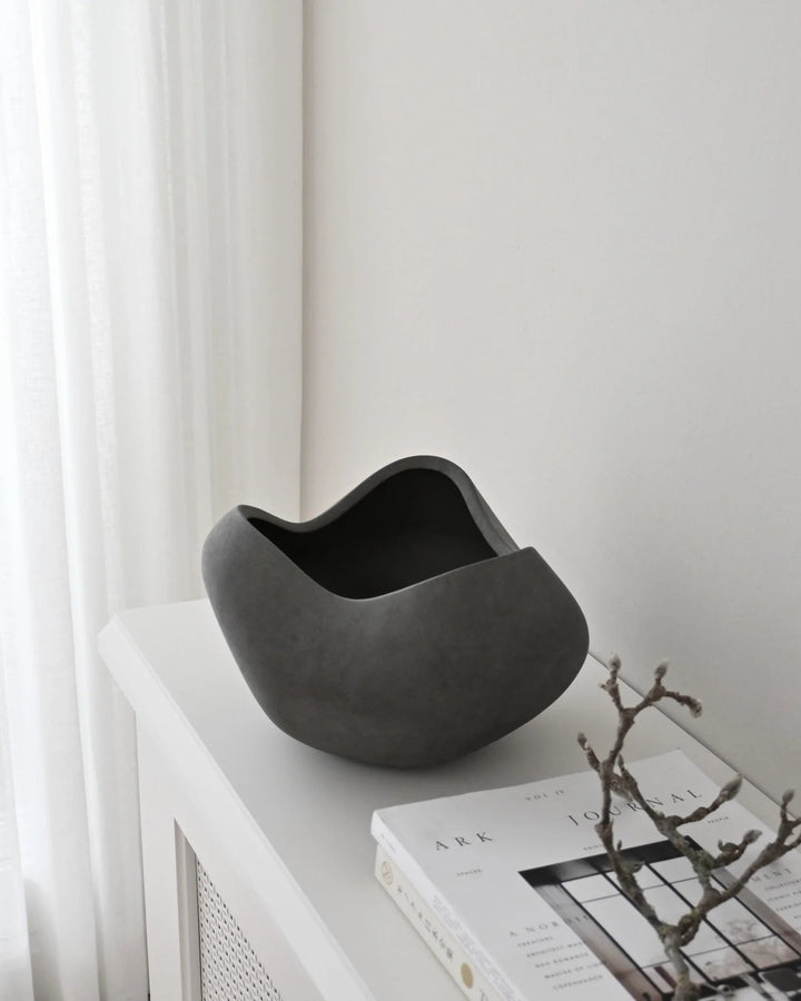 Curve Bowl - 101 Copenhagen Serveware - Mini - Dark Grey - HORNE