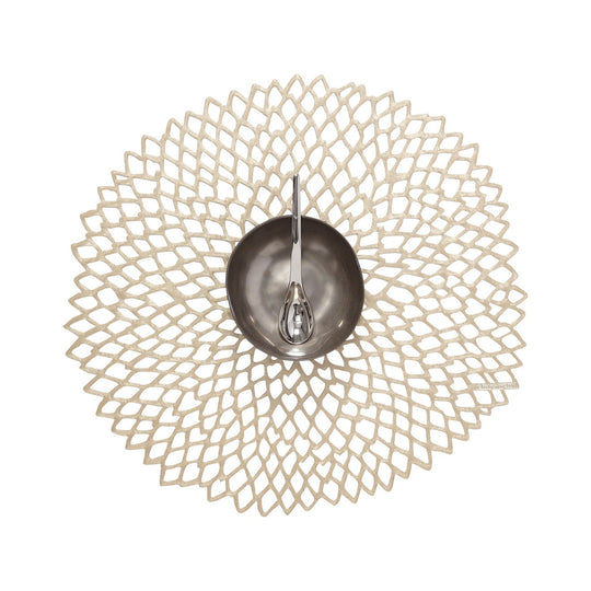Dahlia Placemat in Champagne