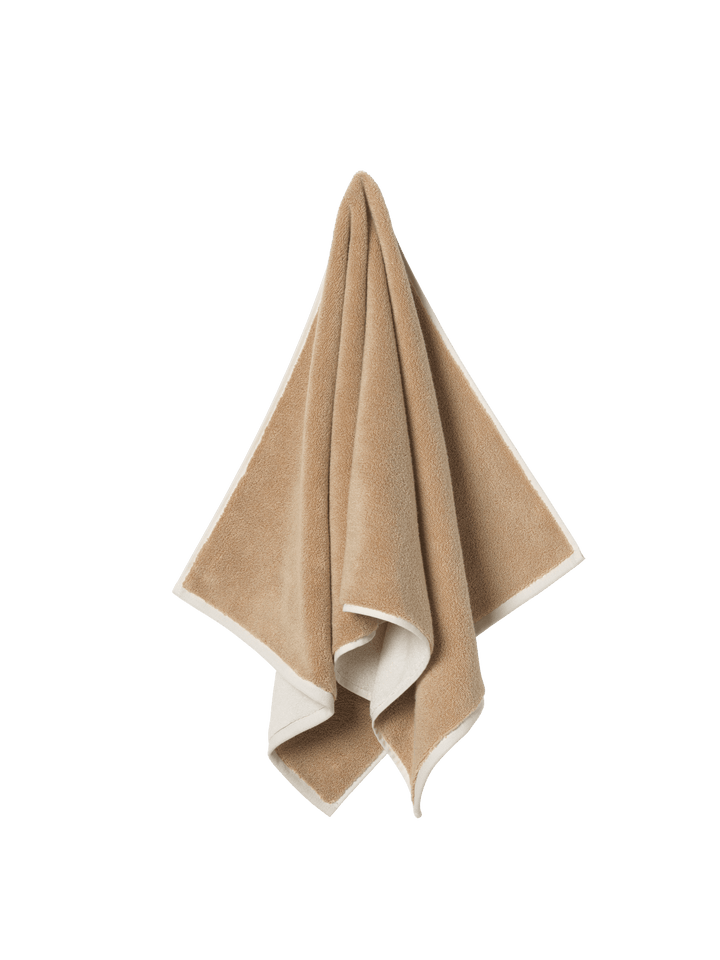 Ekko Bath Towel - Ferm Living - Cashmere/Off - white - HORNE
