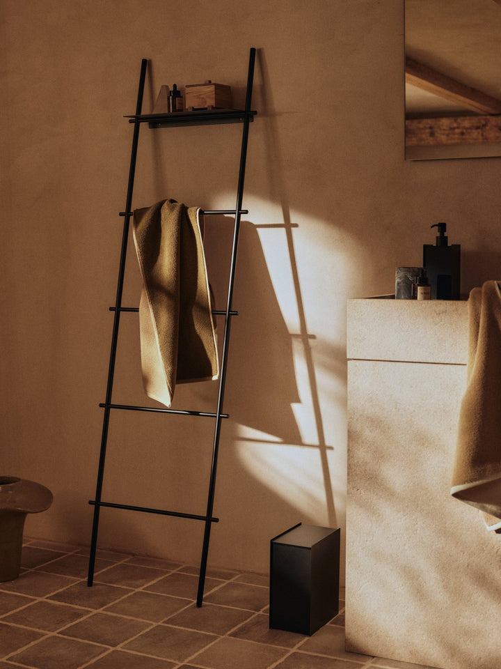 Ekko Bath Towel - Ferm Living - Cashmere/Off - white - HORNE
