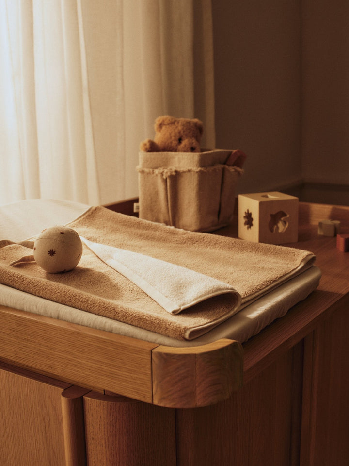 Ekko Hand Towel - Ferm Living - Cashmere/Off - white - HORNE