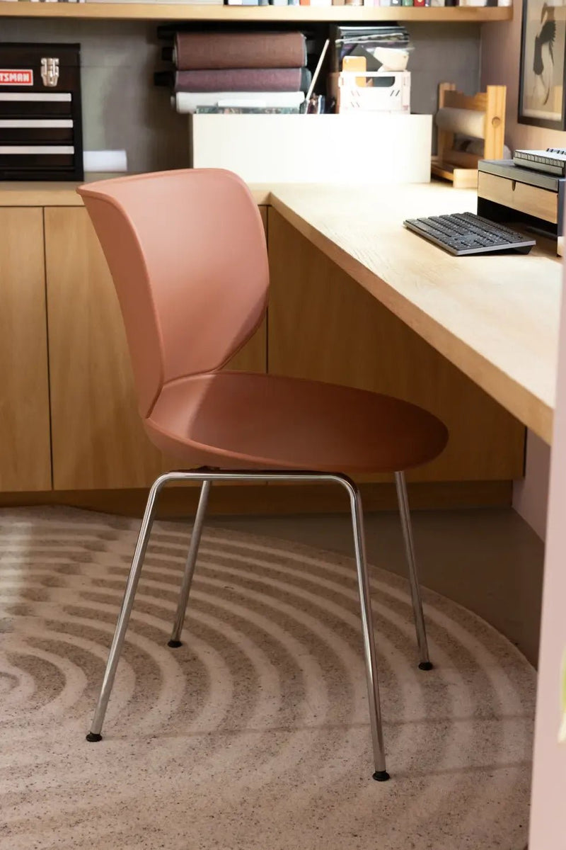 Hana Chairs Un - Upholstered Set of 4 - Moooi Chairs - Black - Black - NON - STACKABLE - HORNE