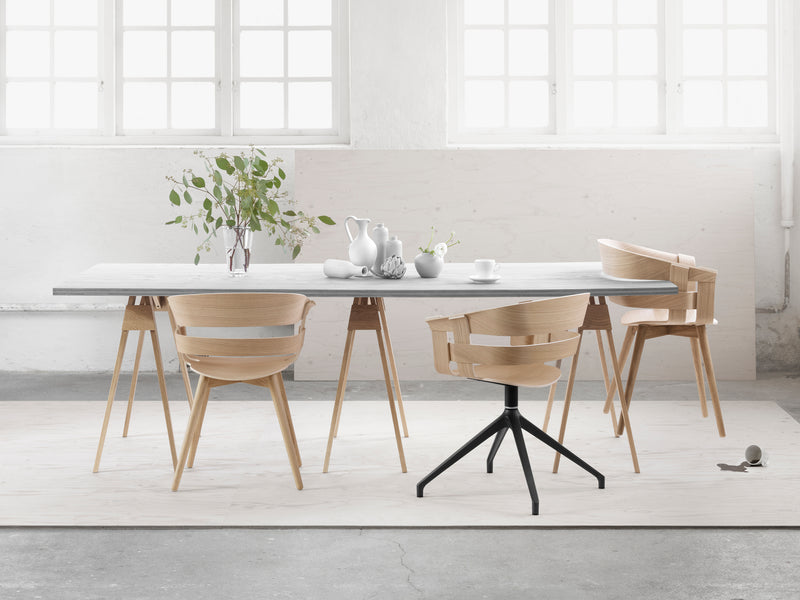 Wick Chair With Swivel Legs