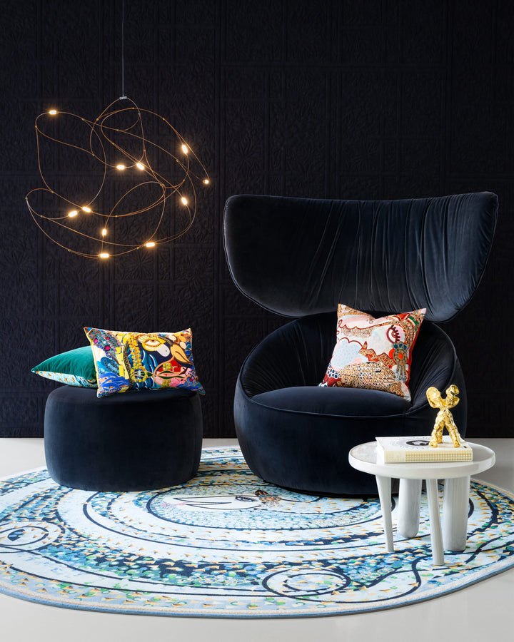 Hana Armchair in a styled interior - Moooi