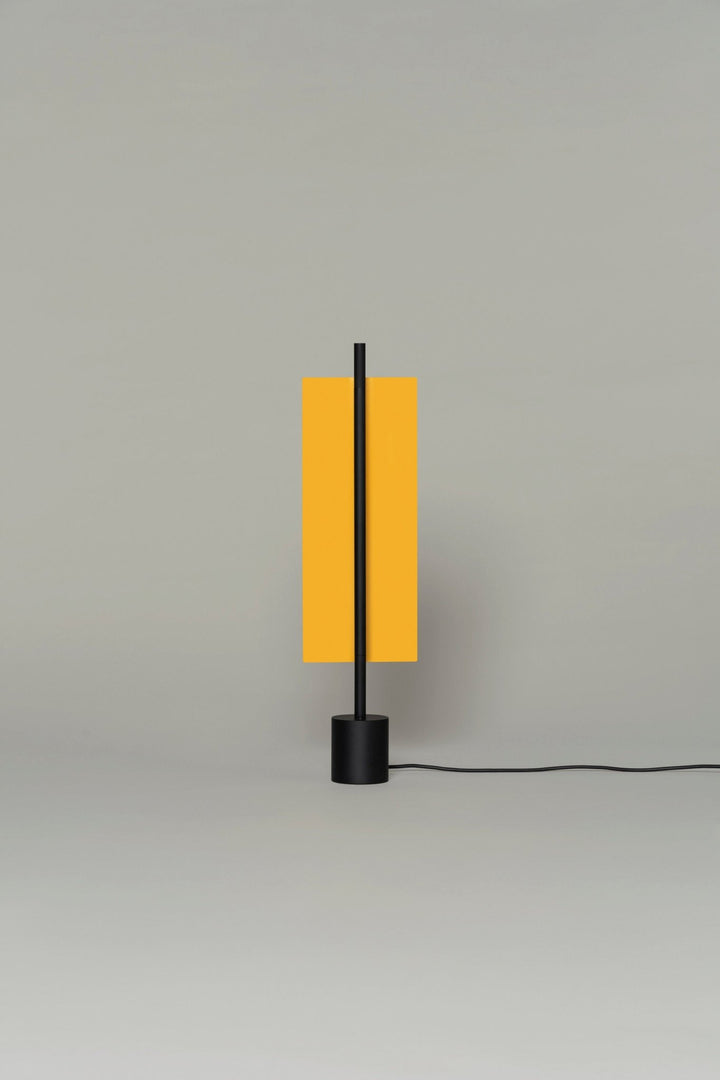Lámina Dorada 45 Table Lamp - Santa & Cole - Table + Task - HORNE