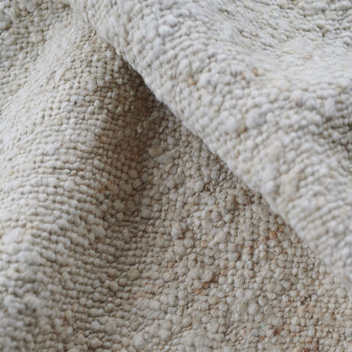 Logmar rug in Ivory 200x300 (6.6' x 9.8')