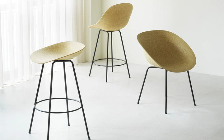 Mat Barstool 75 cm Wood - Normann Copenhagen Barstools - Mat Barstool 75 cm Beech/Cream - Seaweed - HORNE