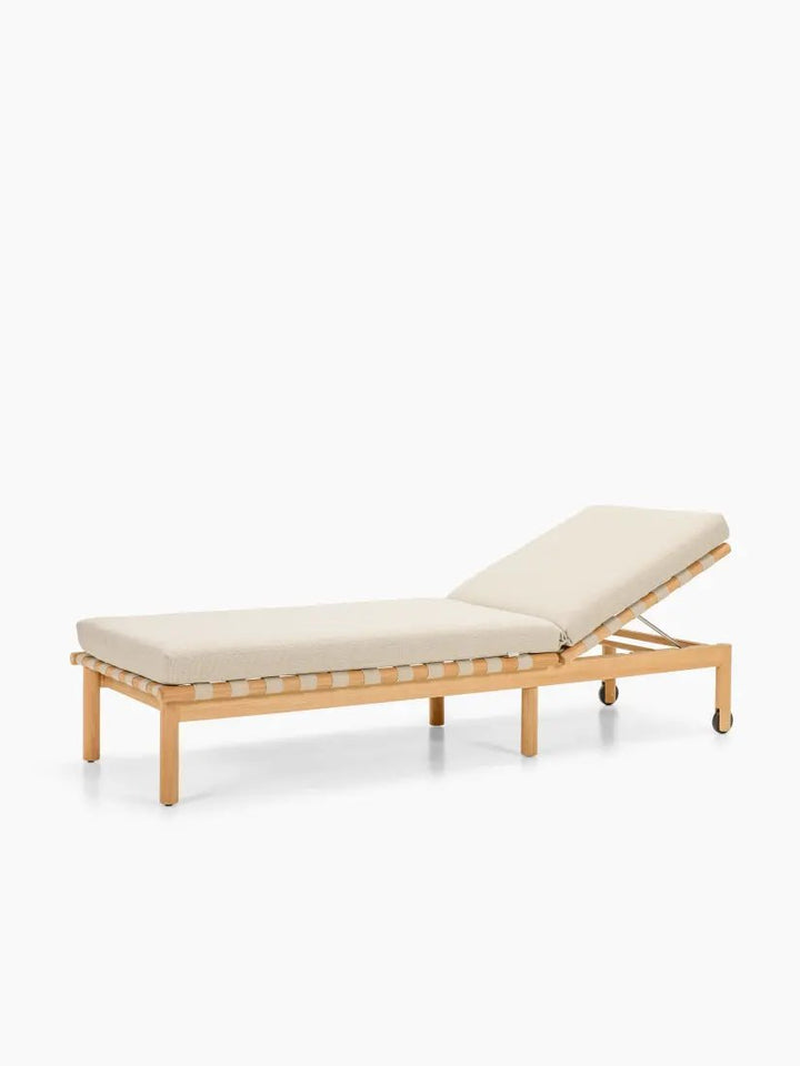 Oda Sunlounger - Vincent Sheppard Outdoor Furniture - Lime White Boucle - HORNE