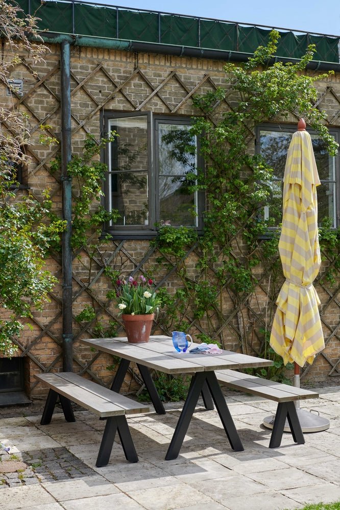 Overlap Table - Skagerak by Fritz Hansen - Outdoor Furniture - Anthracite Black - HORNE