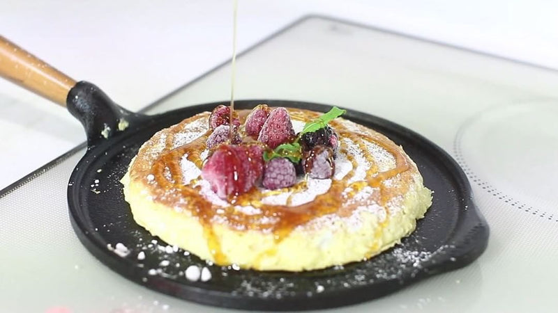 Pancake Pan with Walnut Handle - 9.25