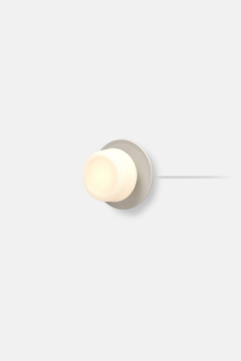 Pastille 1 Disc Corded - Ribbed - RBW Lighting - Matte White - 2700K (warm white) - Corded Plug - in (Back) / 120V Input - HORNE