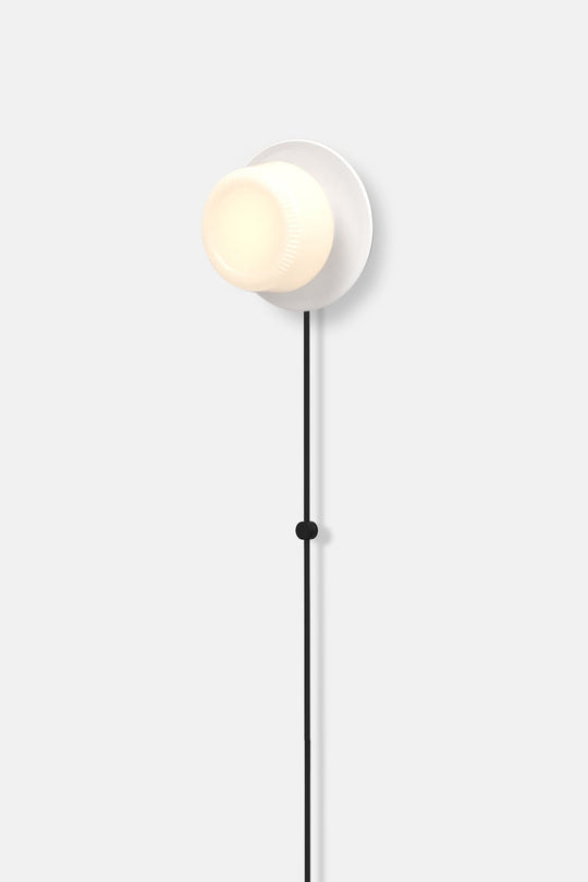 Pastille 1 Disc Corded - Ribbed - RBW Lighting - Matte White - 2700K (warm white) - Corded Plug - in (Bottom) / 120V Input - HORNE