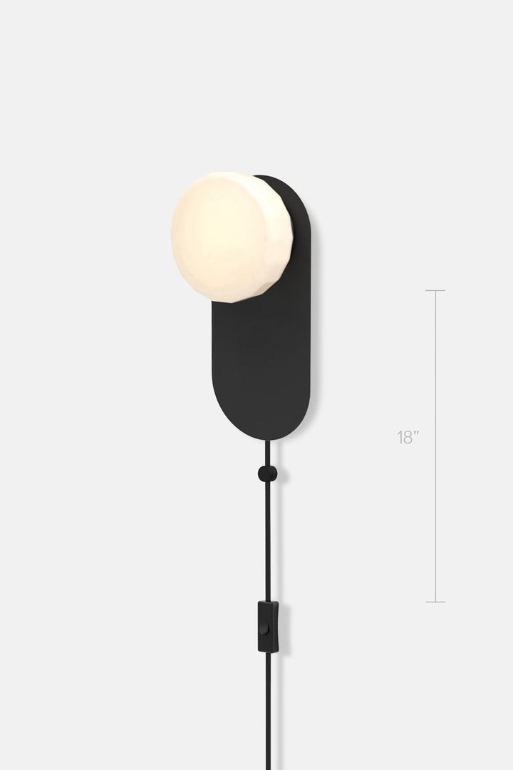 Pastille 1 Wayfind Corded - Faceted - RBW Lighting - Matte Black - 2700K (warm white) - Corded Plug - in (Bottom) w. Toggle Switch / 120V Input - HORNE