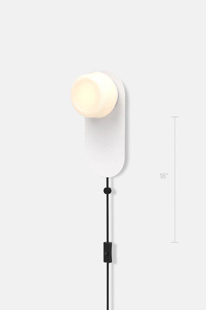 Pastille 1 Wayfind Corded - Ribbed - RBW Lighting - Matte White - 2700K (warm white) - Corded Plug - in (Bottom) w. Toggle Switch / 120V Input - HORNE