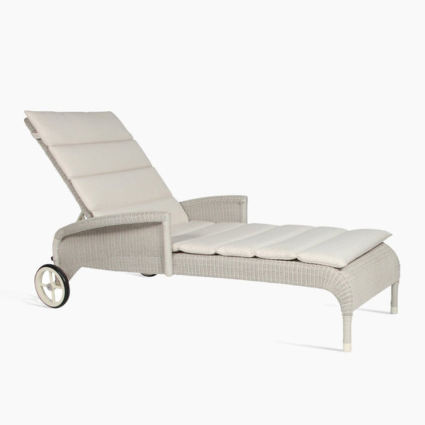 Safi Sunlounger With Arms - Vincent Sheppard Outdoor Furniture - Old lace - Canvas - HORNE