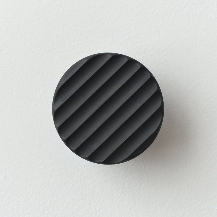 Sequence coat hook - Fluted - Misewell modern furniture - Black - HORNE