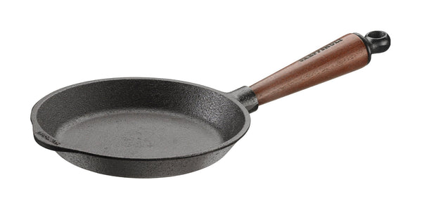 Skillet with Walnut Handle - 7" - SKEPPSHULT - Cookware - HORNE