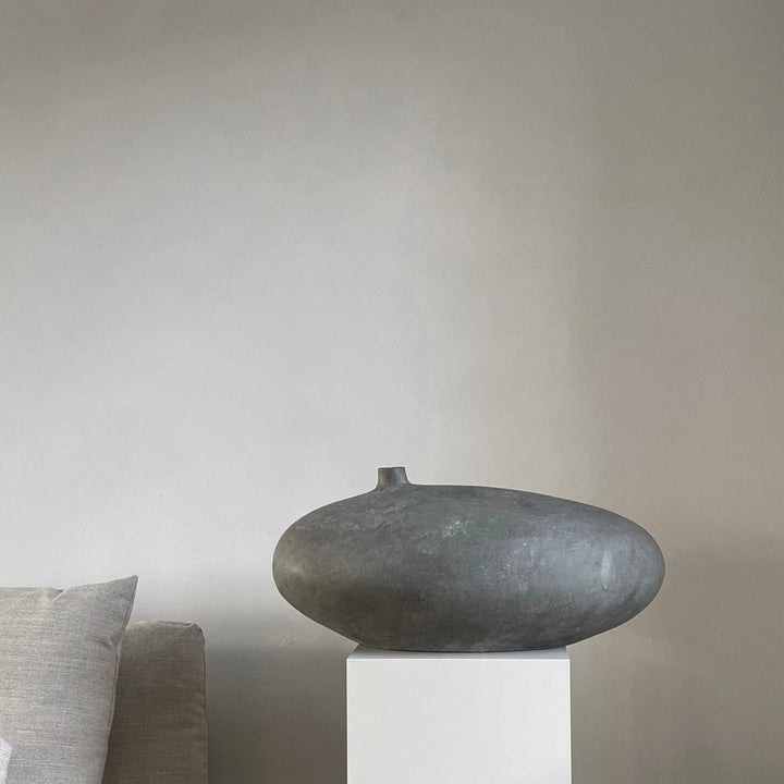 Submarine Vase - 101 Copenhagen Vases - Fat - Dark Grey - HORNE