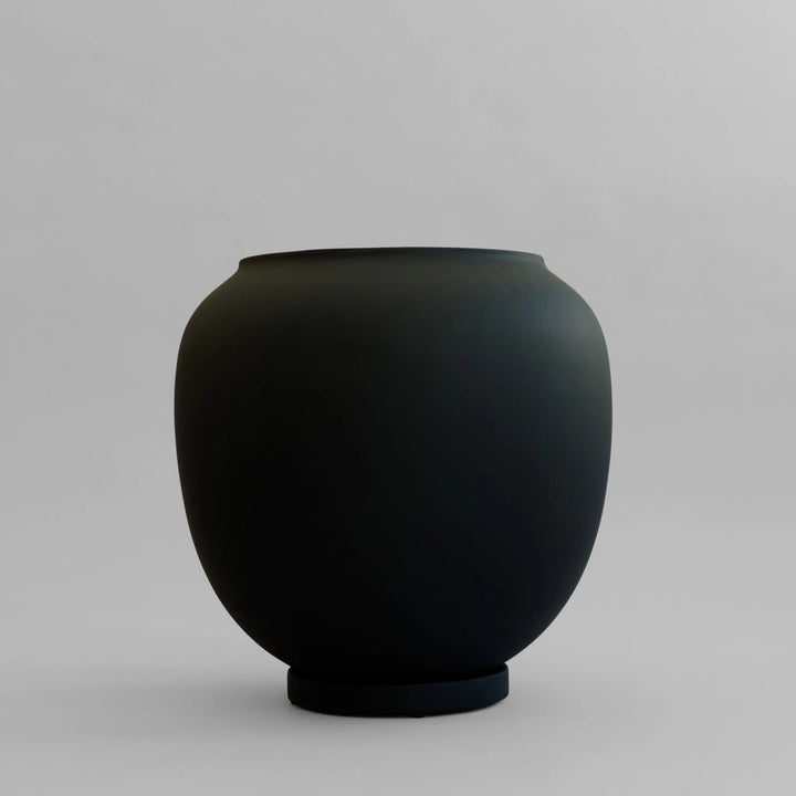 Sunao Plant Pot - 101 Copenhagen Vases - Black - HORNE