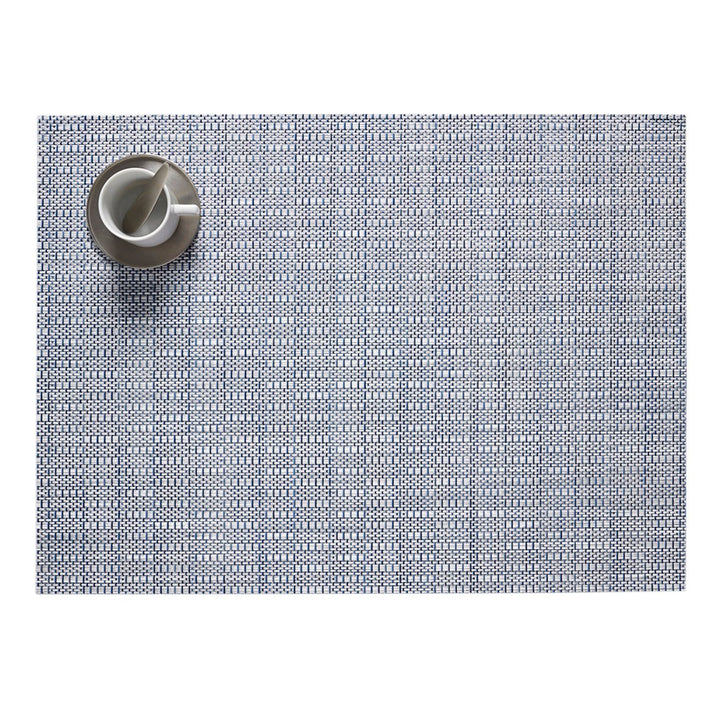 Thatch Placemat in Rain