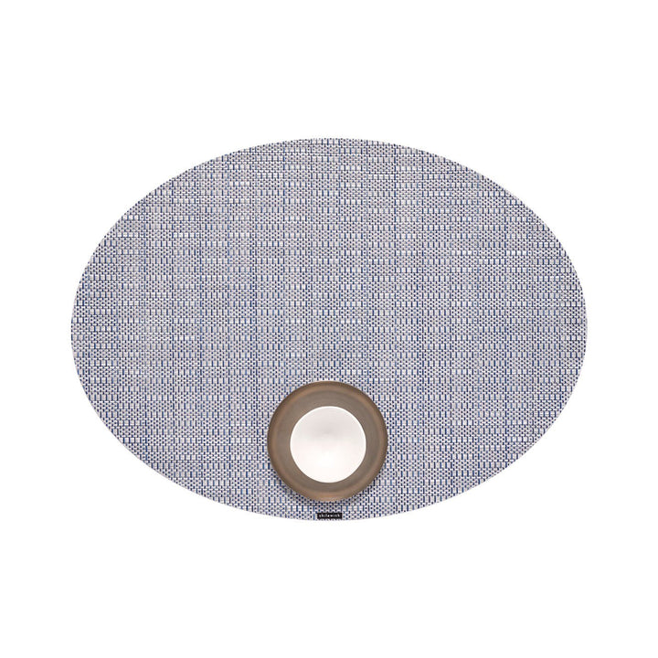 Thatch Placemat in Rain