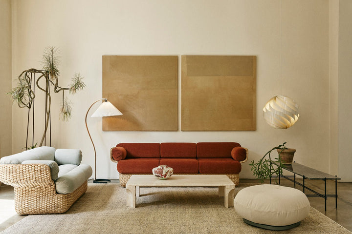 Timberline Floor Lamp - US - Gubi Floor Lamps - Oak/Birch - White - HORNE