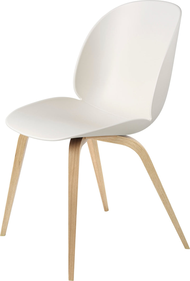 Beetle Dining Chair - Oak Base - Gubi - Chairs - Alabaster White - HORNE