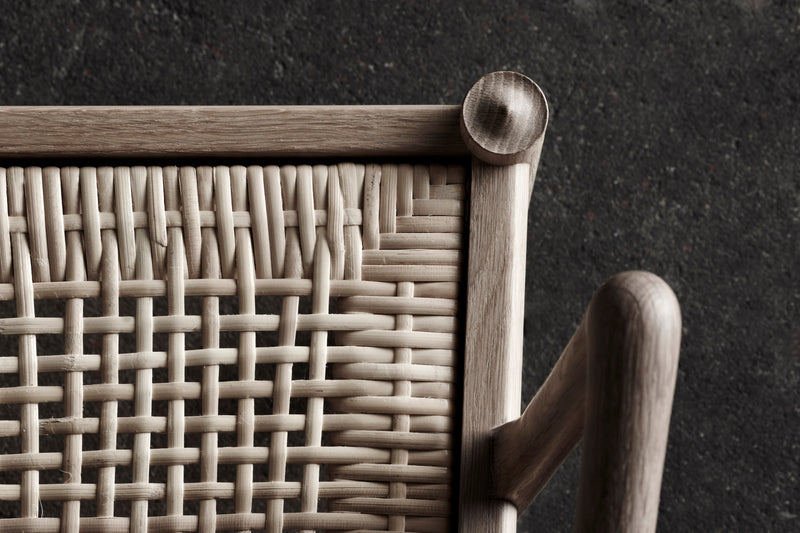 OW149 Colonial Chair - Carl Hansen & Son - Chairs - Oiled Oak/Thor 307 Leather - HORNE