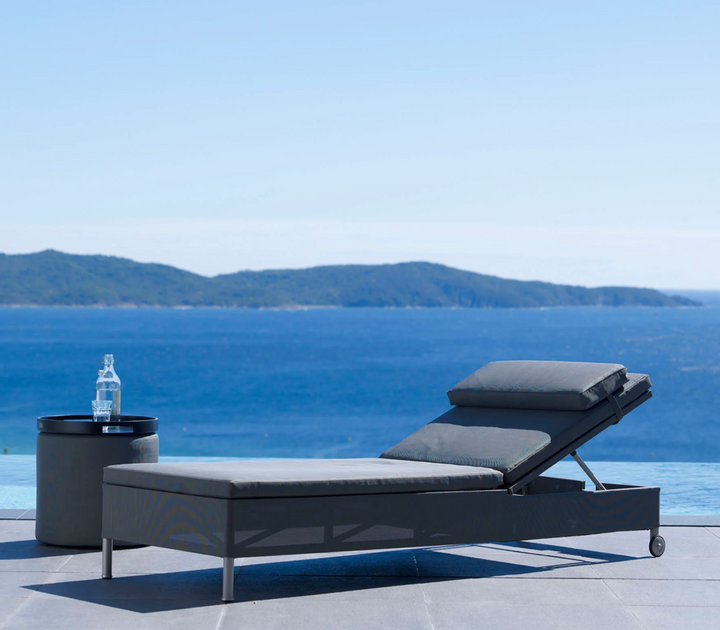 Rest Sunbed - Single - Cane Line - Outdoor Furniture - Grey Frame w/ Grey Natté Cushion - HORNE