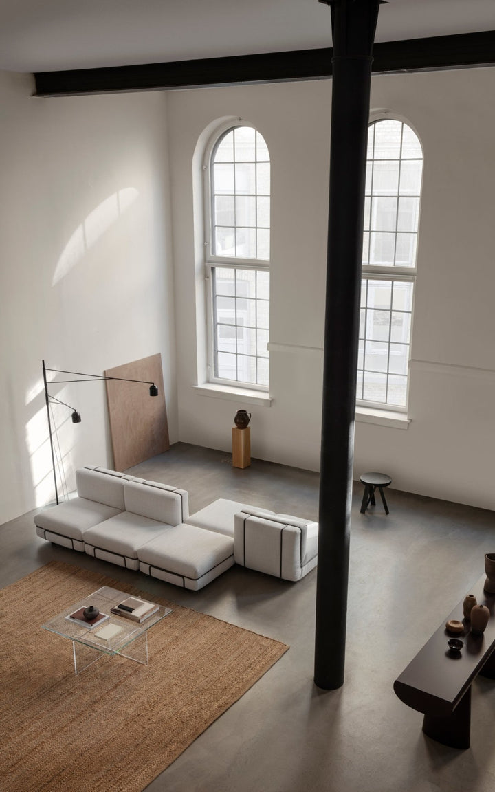 Awkward Light Floor Lamp - Karakter - Floor Lamps - HORNE