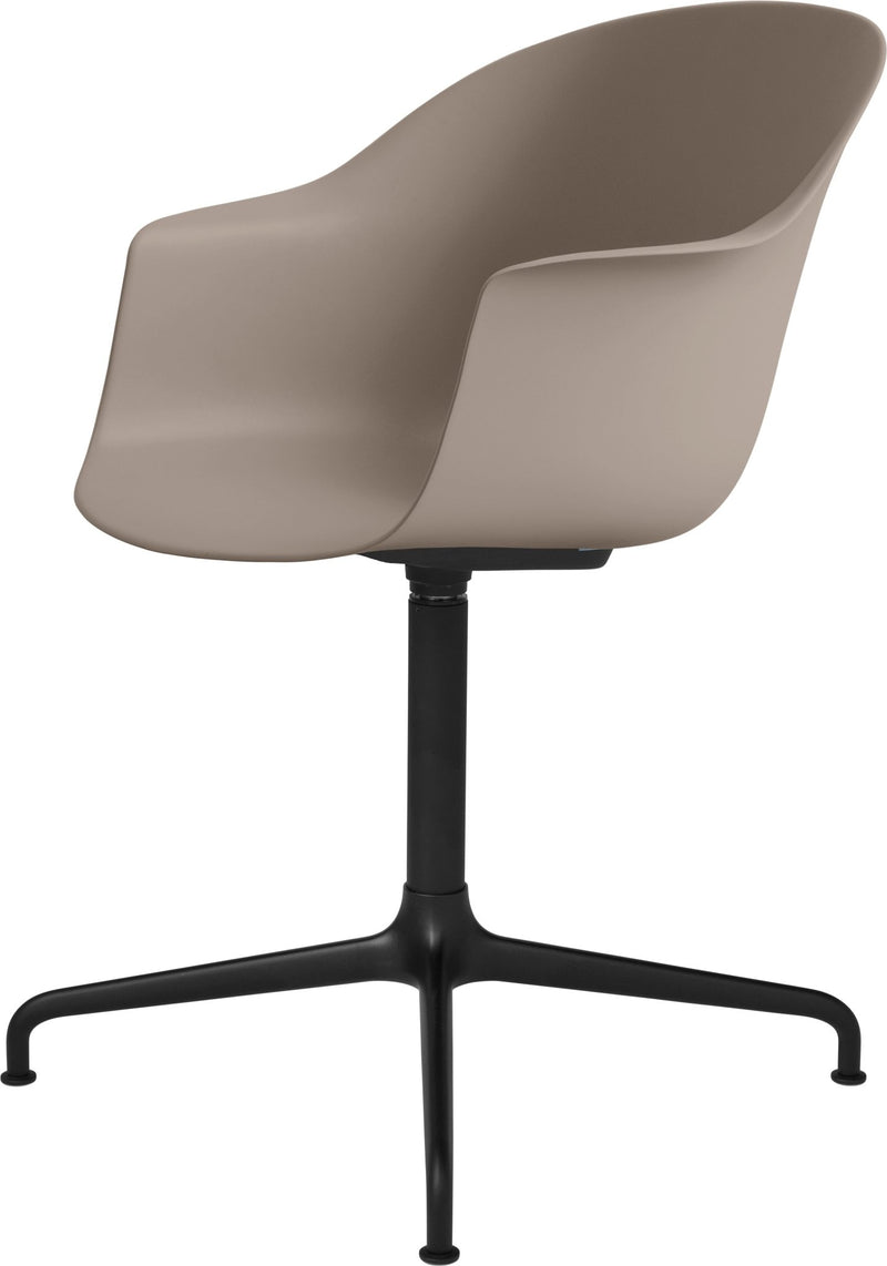 Bat Meeting Chair - Black Base - Gubi - Chairs - Black - HORNE